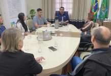 Reunião entre Águas de Penha e prefeitura discute lançamento da pedra fundamental das obras de esgoto no município
