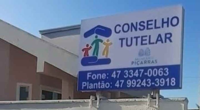 Servidora do Conselho Tutelar de Piçarras é afastada da função, mas continua recebendo salário