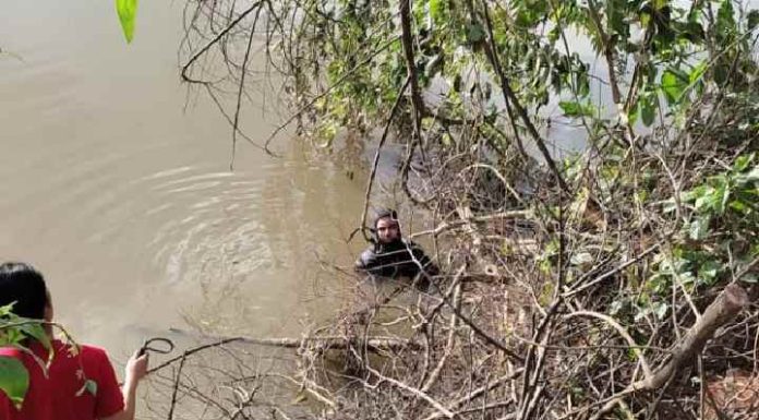 Bombeiros fazem buscas por homem desaparecido no rio Itajaí-Açu