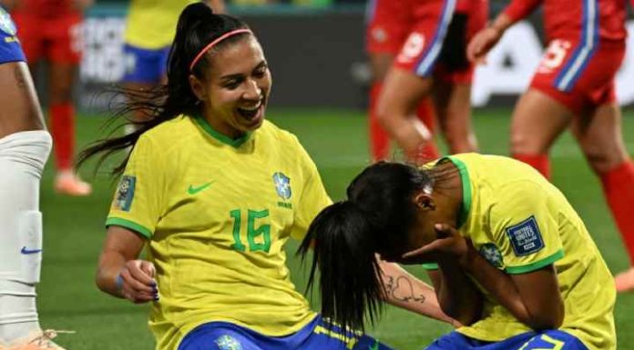 Meninas do Brasil atropelam o Panamá e goleiam por 4 a 0 na estreia do Mundial
