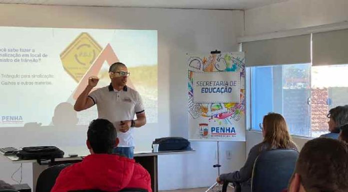 Motoristas da Educação Infantil passam por qualificação sobre primeiros socorros e legislação do trânsito