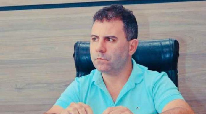 Prefeito de Barra Velha vai cortar até o cafezinho para tirar os “cofres do vermelho”