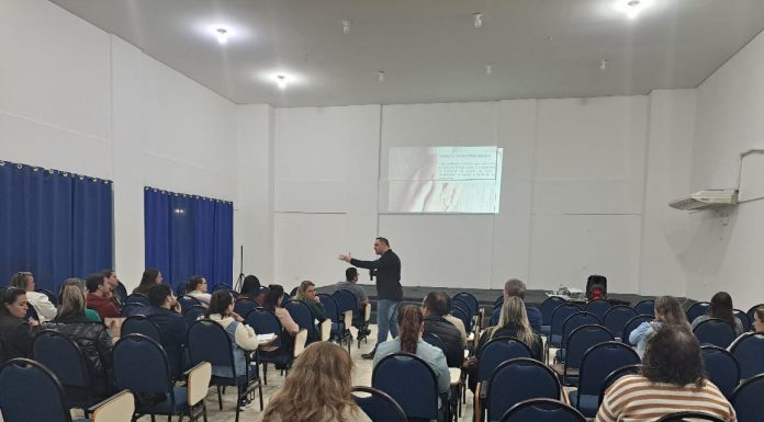 EJA tem matrículas abertas a partir desta segunda-feira