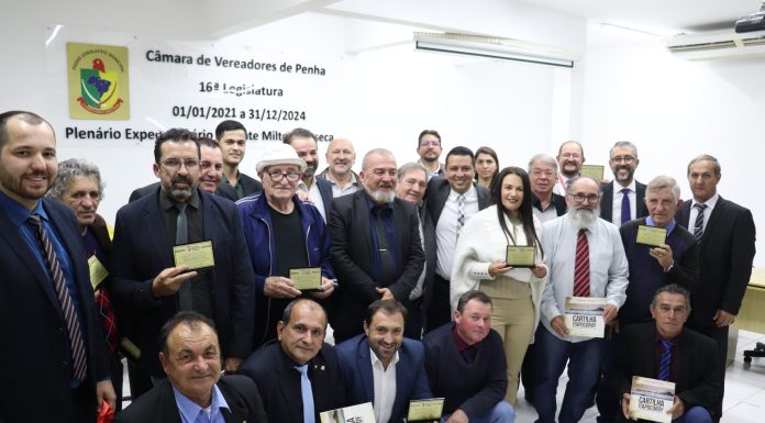 Câmara de Penha comemora aniversário do município em reunião solene