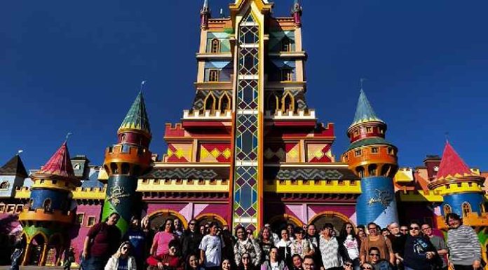 Dia da Merendeira Escolar é comemorado no Parque Beto Carrero World