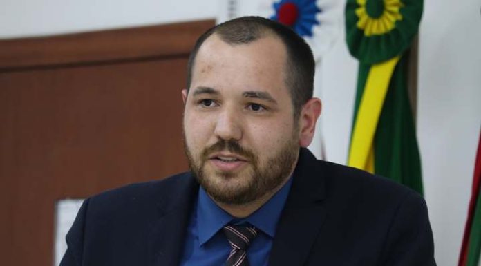 Projeto de lei do vereador Juninho Leite propõe incentivo ao primeiro emprego para autistas