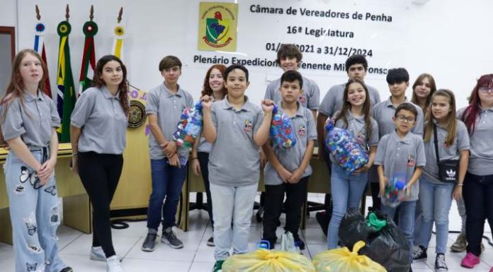 Câmara mirim realiza entrega de tampinhas para a Adote Penha Caixa de entrada