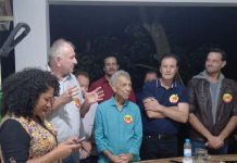 Lideranças do PSB se reúnem em Balneário Camboriú