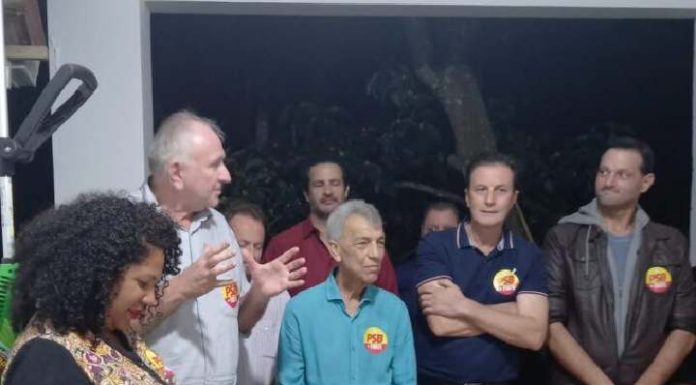 Lideranças do PSB se reúnem em Balneário Camboriú