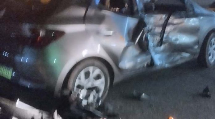 Motoqueiro morre em acidente e corpo é reconhecido no local pelo padrasto