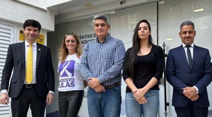 Delegado geral de polícia visita centro de atendimento às vítimas de violência doméstica