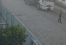 Homem invade residência e esfaqueia mãe e filho, em Camboriú