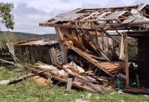 Tornado em SC destrói casas com ventos de 100 km/h