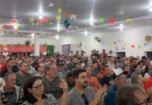 Pescadores de Penha e região lotam audiência e pressionam governo federal