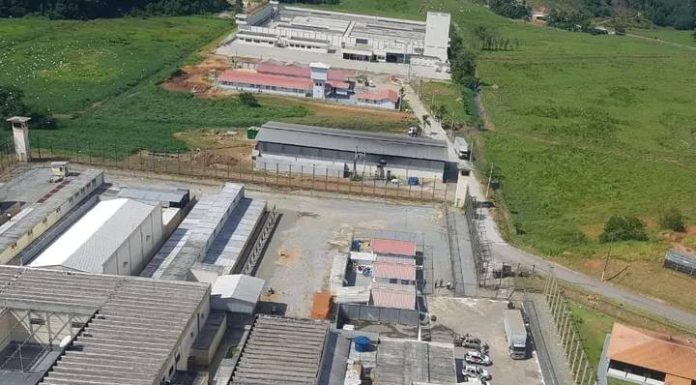 Seis detentos fogem do presídio em Itajaí e forças de segurança fazem buscas