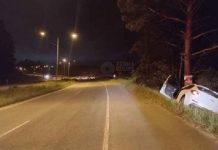 Motorista perde o controle do carro na Transbeto e bate em árvore