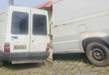 Moradora reclama de carro abandonado em via pública no centro de Penha