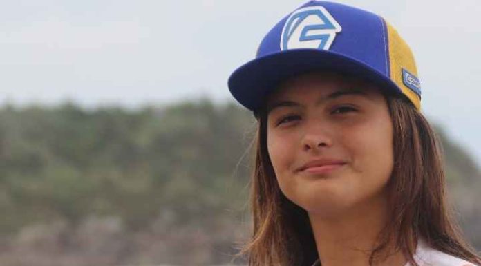 Rebeka Klotz embarca com a seleção brasileira para o Mundial de Stand Up Paddle