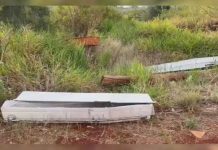 Caixões são descartados em terreno e intrigam moradores no PR
