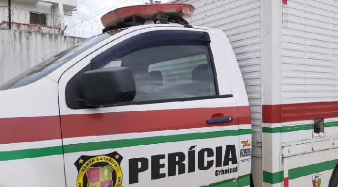 Corpo encontrado boiando na praia de Barra Velha pode ser de pescador desaparecido