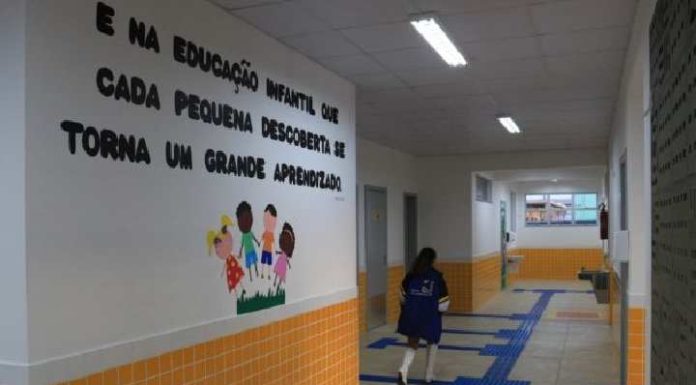 Alunos da rede municipal de Itajaí voltam às aulas nesta segunda