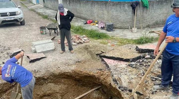 Prefeitura de Penha intensifica trabalho de limpeza urbana e nas praias
