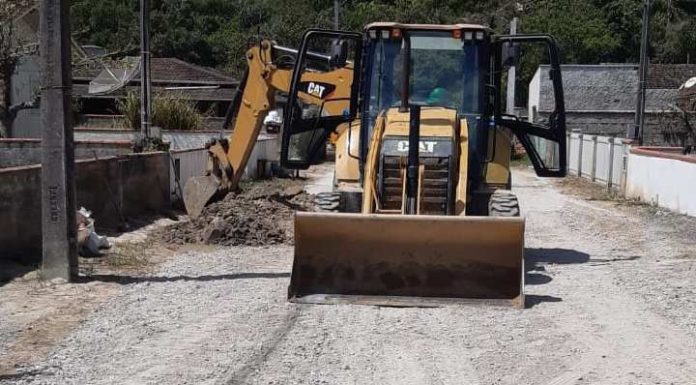 Obras de rede de esgoto em Penha asseguram mais qualidade de vida à população