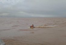 Desaparecimento de homem que se jogou no mar em Piçarras já dura quatro dias