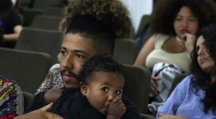 Dia da Consciência Negra na Câmara de Penha é lembrado com fala polêmica de ativista