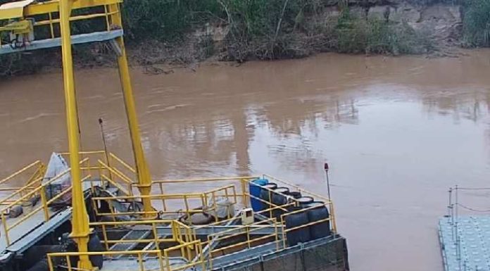 Chuvas provocam falta de água em Navegantes e Itajaí
