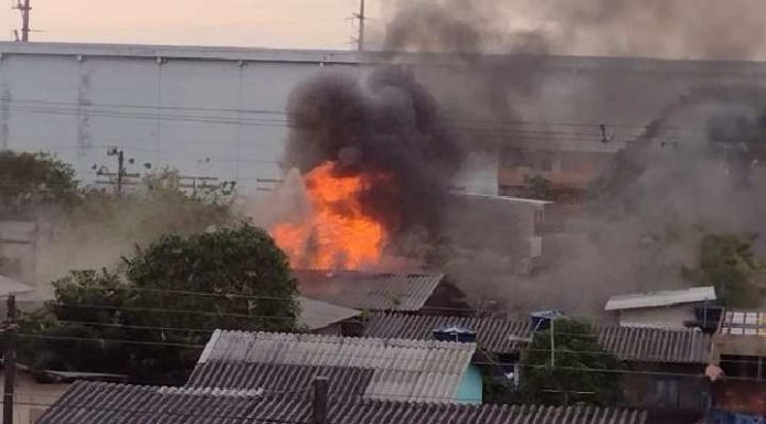 Incêndio destrói casas no bairro São Paulo em Navegantes
