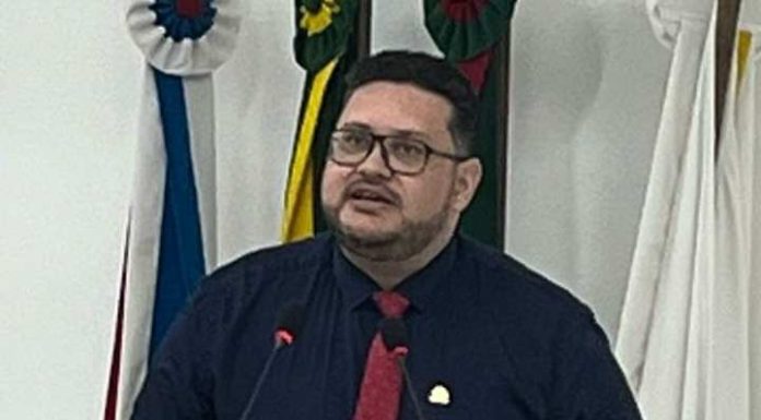 Câmara aprova projeto de Lei de Duda Bueno garantindo acompanhante para mulheres em consultas