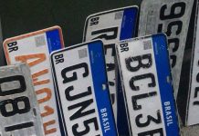Placas de carros perdidas na chuva podem ser recuperadas no DetranPen