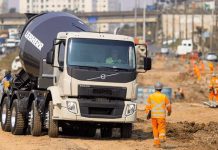 Circulação de caminhões da construção civil estão proibidos na virada de ano em Piçarras