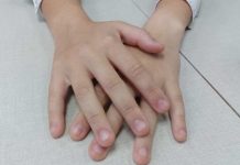 Professor que “namorava” aluna de 15 anos é afastado em Penha