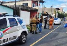 Briga entre vizinhos termina em morte a facadas