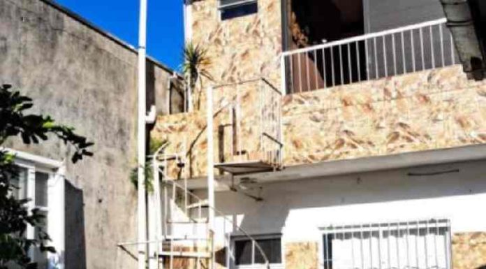 Bombeiros retiram corpo em avançado estado de decomposição de residência