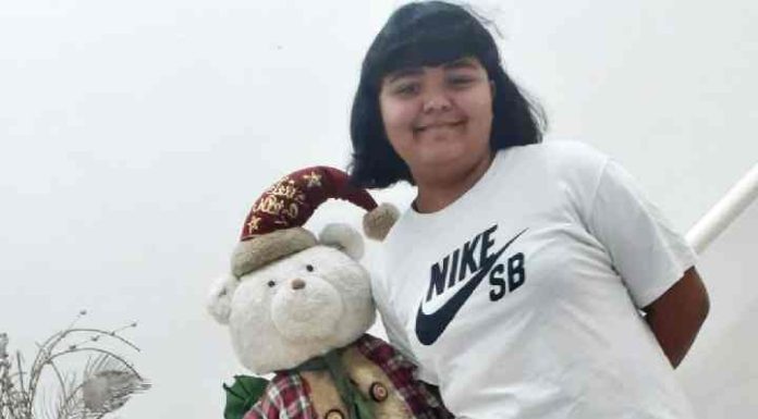 Estudante de 16 anos de Penha está desaparecida