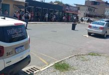Criança de bicicleta morre ao ser atropelada por caminhão em Itajaí