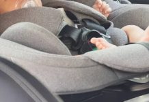 Bebê morre após ser esquecido pela mãe dentro do carro em SC