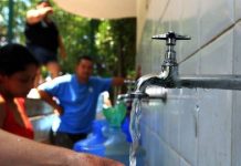 Milhões de brasileiros na linha de pobreza não recebem água tratada em casa