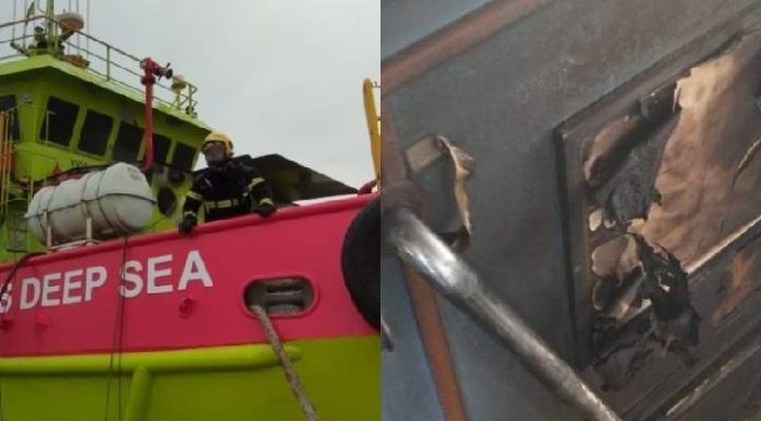 Barco pega fogo em Navegantes