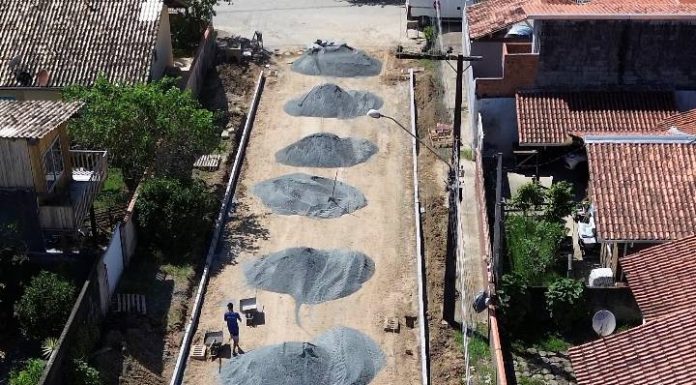 Penha inicia duas obras de drenagem e pavimentação