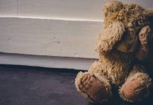 Pai é denunciado por estupro pela filha de 14 anos em SC