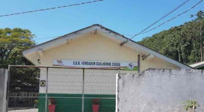 Adolescente passa mal na escola e morre em Joinville