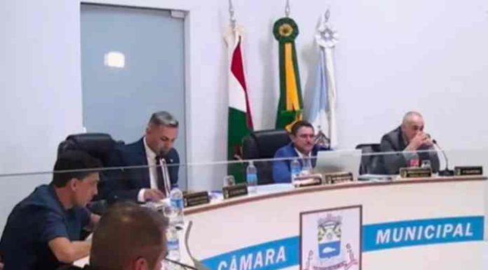 Vereadores destituem presidente da Câmara em cidade catarinense