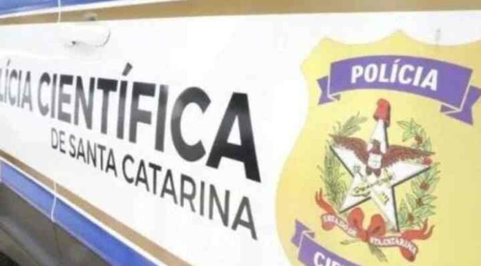 Idoso é assassinado dentro de casa em Blumenau e família encontra o corpo