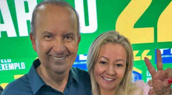 Carismática, Nara Anacleto é pré-candidata a vereadora pelo PL em Penha