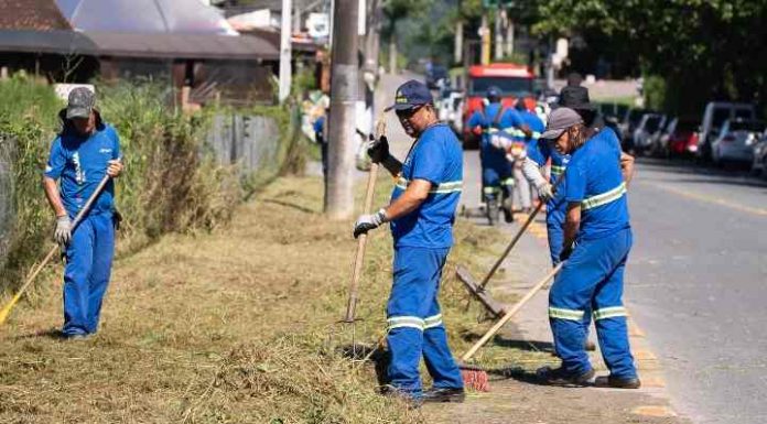 Obras são retomadas após semana de chuva; limpeza urbana segue em diversos pontos do município