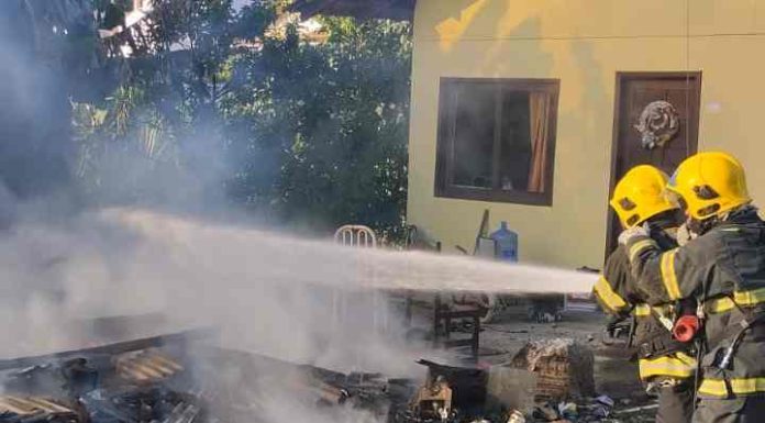 Morador queima lixo no quintal e provoca incêndio em imóvel de Barra Velha